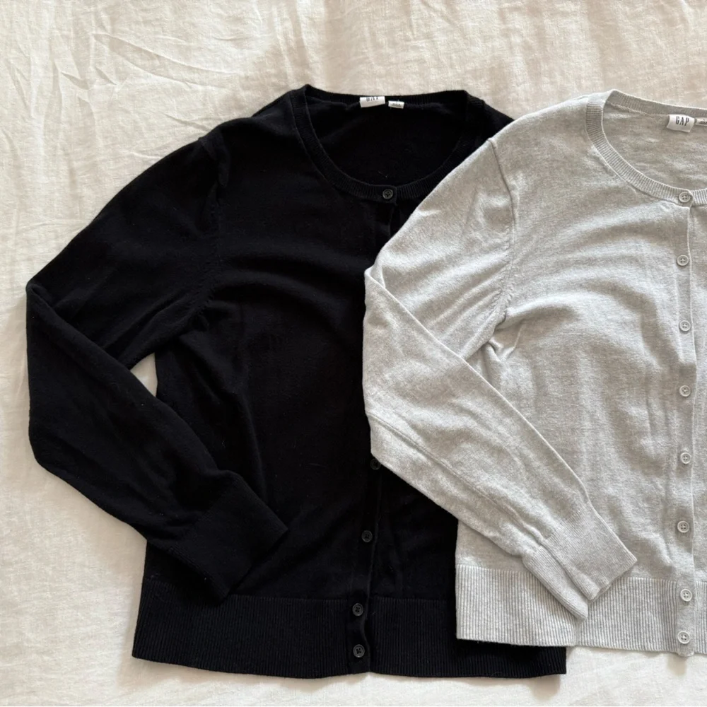 GAP Women's Black and Light Gray Cardigan Set LOT - Classic Cardigan - Picture 2 of 16